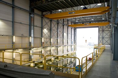 ABUS double girder overhead travelling crane ZLK with a load capacity of 16t and ZLK 2 times 8t 