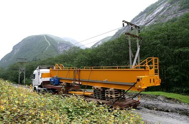 Crane is delivered to its future workplace in Oslo, Norway