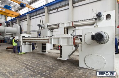 ABUS overhead travelling crane with electric winch is controlled by crane operator as hoist of a ship component