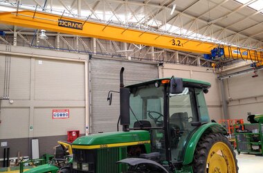 Single girder travelling crane with load capacity of 3.2 t at Salinas y Fabres in Chile