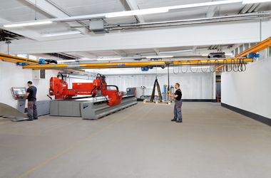 ABUS double girder crane at the company STA-Schalttechnische-Anlagen in Hamm, Germany