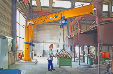 ABUS chain hoist ABUCompact GM6 on ABUS slewing crane in the company Habermann in Wiehl